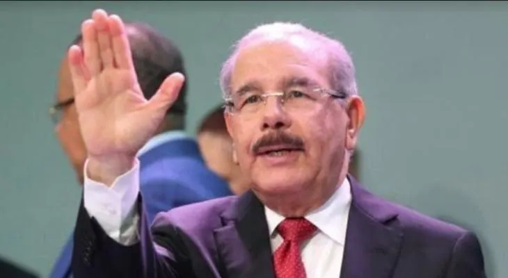 Una anécdota para Danilo, por si cree que aquí va a entrar el mar  