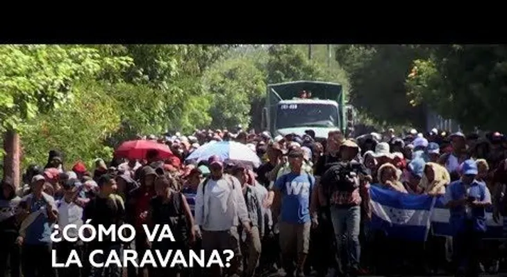Cientos de migrantes avanzan a EE.UU luego de cruzar río en frontera de Guatemala y México 