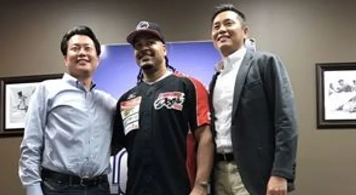 Manny Ramírez firma en liga independiente béisbol japonés