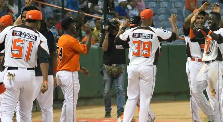 Los Toros le hacen un terrible daño al Licey;  ganan 7 por 4 
