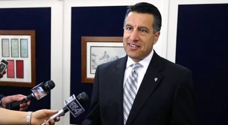 Gobernador Hispano muestra fuerza de republicanos
