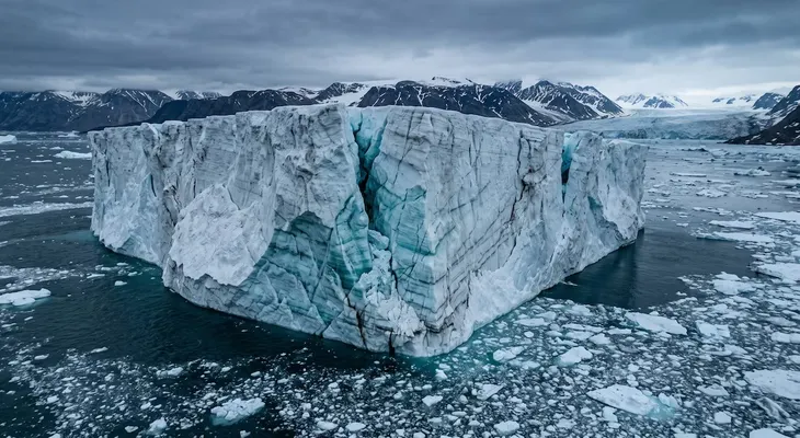 Se desprende un iceberg de 76 km² del glaciar Petermann en Groenlandia, el mayor en el Ártico desde 2020
