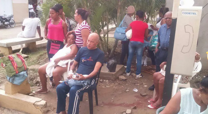 Incendio afecta cuarto de depósito del hospital Padre Fantino
