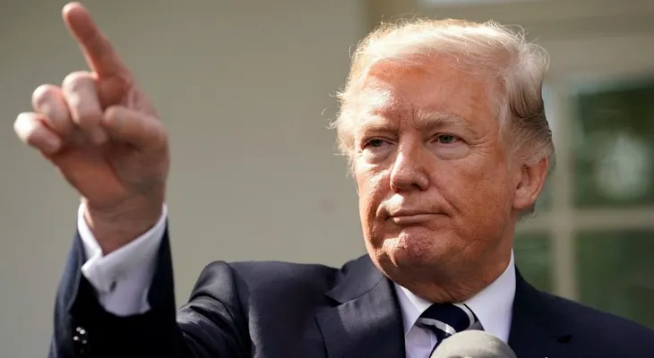 Un juez federal en Hawaii extendió la vigencia del bloqueo al decreto migratorio de Donald Trump