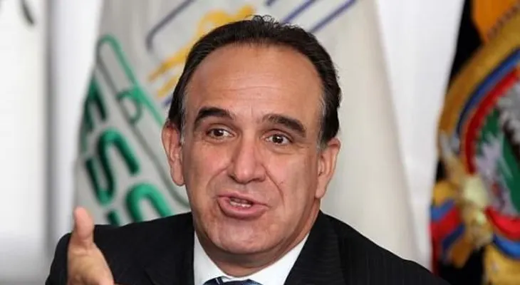 ¿Exministro de Ecuador a la fuga por caso de corrupción? Ramiro González no aparece
