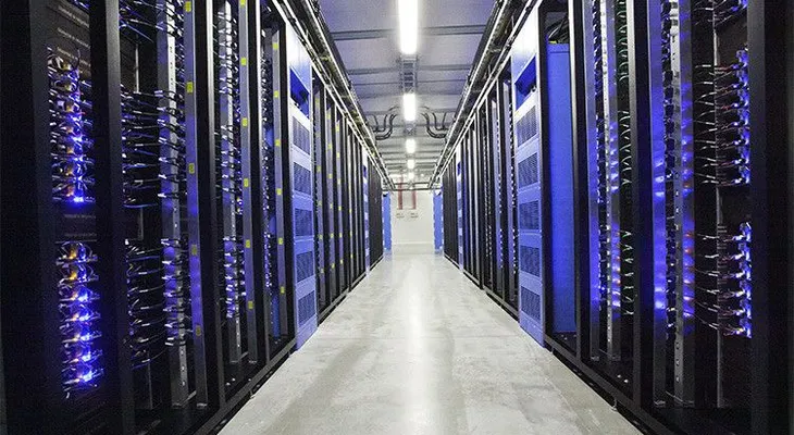 En el almacén de Facebook a unos 100 kiómetros del Círculo Polar Ártico