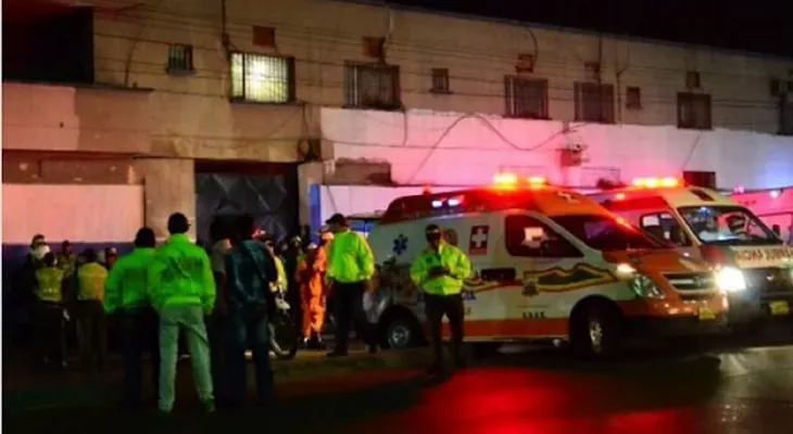 10 muertos y 26 heridos por un incendio en una cárcel colombiana 