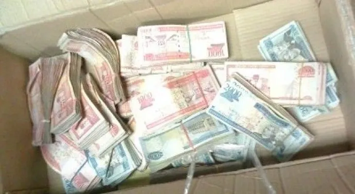 Apresan 16 personas y le ocupan más de medio millón de pesos