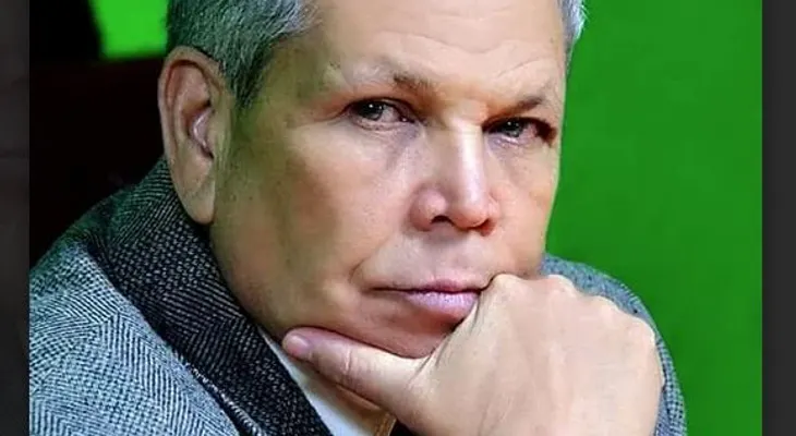 Corruptos, degenerados, mentirosos, cínicos, sinvergüenzas, charlatanes?