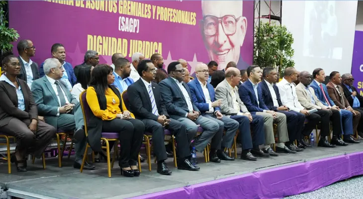 Abogados(as) del PLD por aclamación, escogen a Isael Rodríguez, candidato a la Presidencia del CARD