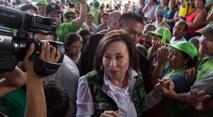 Jimmy Morales vs. Sandra Torres en comicios de Guatemala