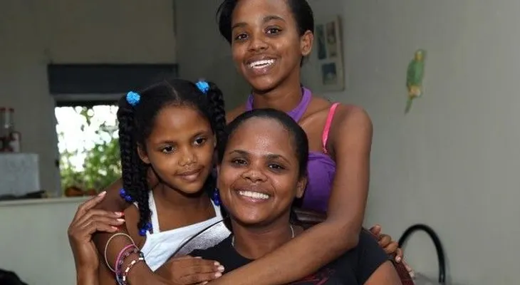 Medina entrega viviendas en Nagua