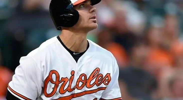 Paredes se estafa el home; Davis  da dos jonrones