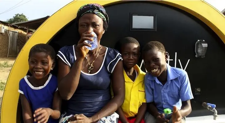 La computadora solar que produce agua potable sin electricidad (VIDEO)