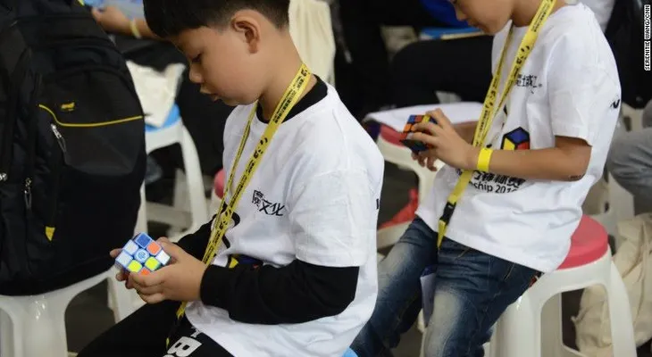 Los fans del Rubik en China están locos por los cubos