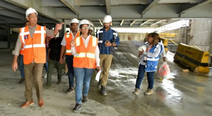 Deligne Ascención destaca avance construcción de  anexo Instituto Dominicano de Cardiología