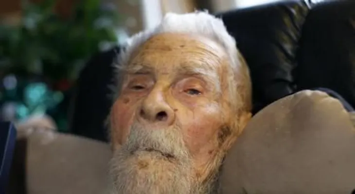 El hombre más viejo del mundo tiene 111 años y vive en Nueva York