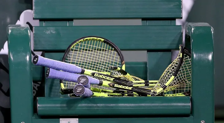 Masters de Indian Wells: un tenista furioso destruyó cuatro raquetas tras perder en primera ronda