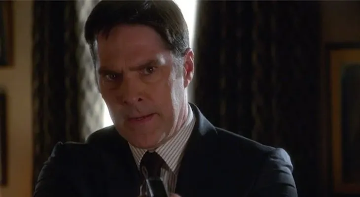 Despiden a un actor de la serie Criminal Minds, que agredió a un guionista