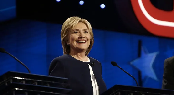 Hillary Clinton inicia la búsqueda de su compañero de fórmula