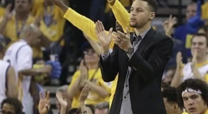 Stephen Curry se perderá también el tercer juego ante los Rockets