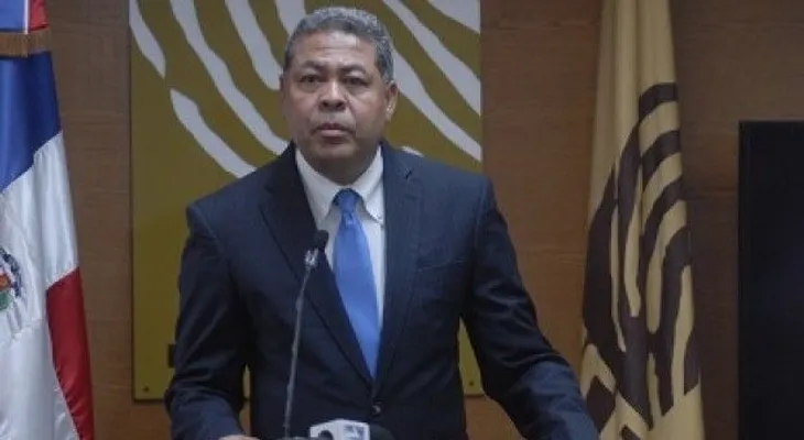 JCE presenta campaña motivando adolescentes sean observadores en comicios de mayo