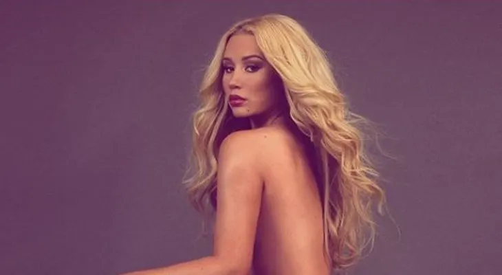 La cantante Iggy Azalea como Dios la trajo al Mundo