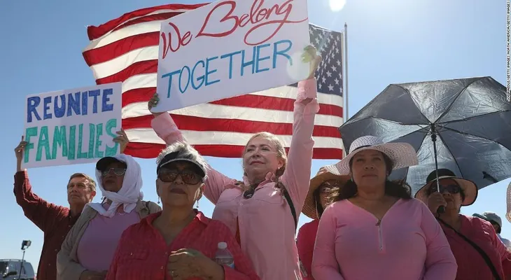 Estados Unidos todavía no encuentra a los padres de 71 niños que habría separado
