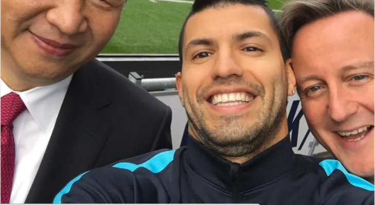 ¿Arruinó David Cameron la selfie de Sergio Agüero y Xi Jinping?
