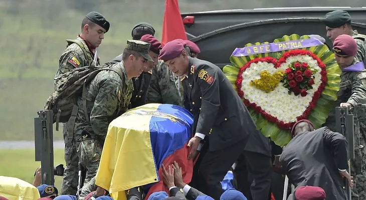 Gobierno de Ecuador decreta dos días de duelo nacional por muerte de 22 militares
