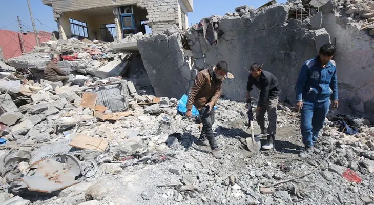 Recuperan 112 cuerpos del lugar del bombardeo en Mosul