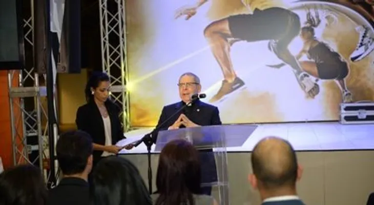 Monseñor Núñez dice sentirse orgulloso de estudiantes dominicanos