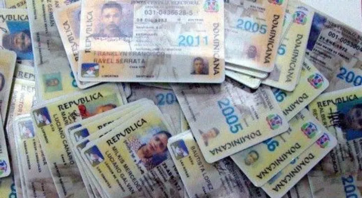 Video: denuncian mafia en entrega nueva Cédula de Identidad y Electoral