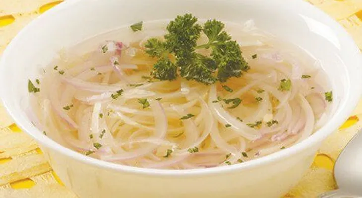Mi abuela me dio la clave para preparar esta fabulosa sopa que previene y trata las gripes