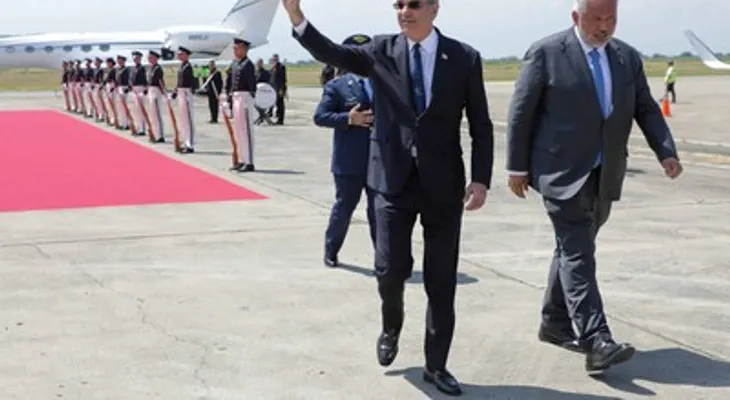 Abinader llega a Colombia para asistir a la transmisión de mando de Abelardo de la Espriella