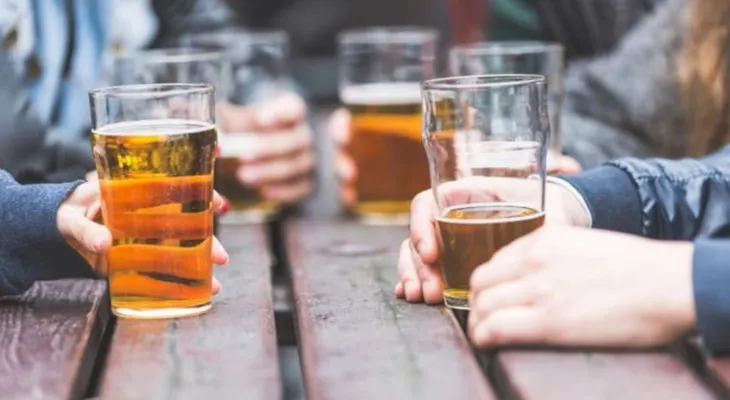 La cantidad no importa, consumir alcohol te jode la salud, demostrado por estudio
