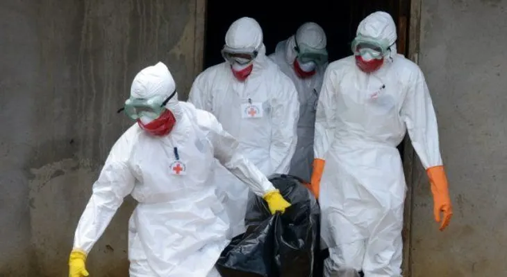 Ligera mejoría del médico estadounidense que padece ébola