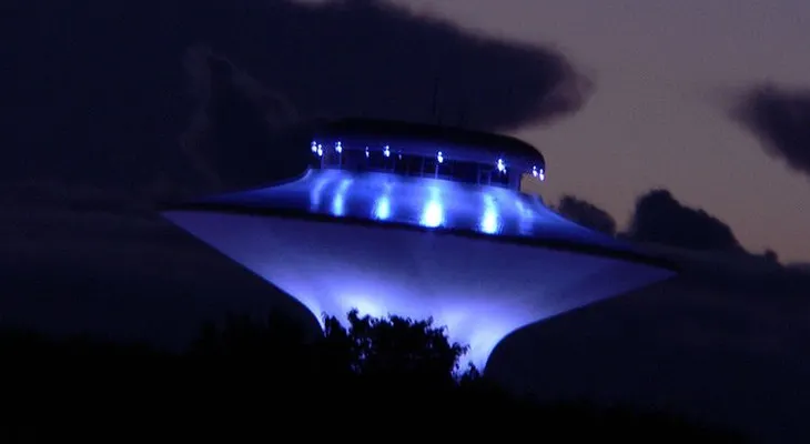 "Emails" de Podesta: El Vaticano sabe que hay extraterrestres y la guerra espacial es inminente