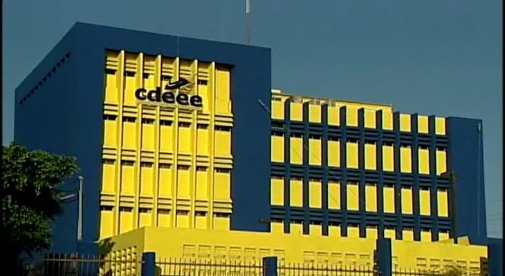 Piden investigar contrato de plantas a carbón