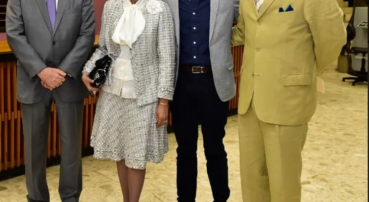 Danilo de los Santos recibe un homenaje por su prolífica labor en el mundo del arte y de la cultura