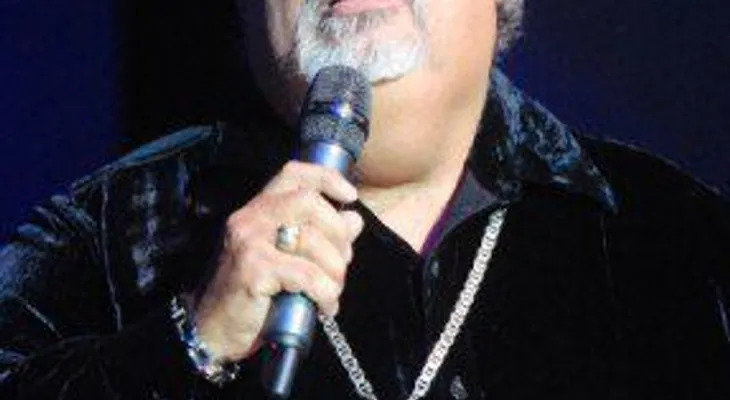 Cantante Anthony Ríos será operado a corazón abierto