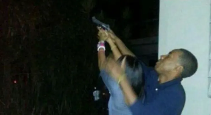 Hombre hiere 5 mujeres al disparar en un colmado en Los Guandules