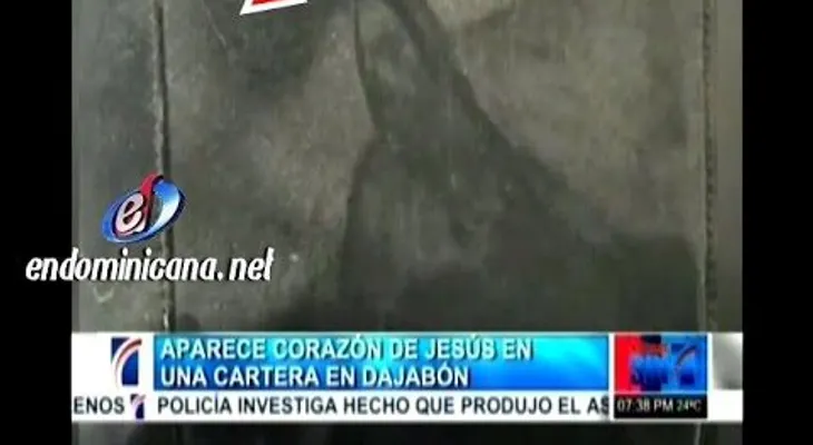 Aparece alegada imagen de Jesucristo en una cartera (VIDEO)