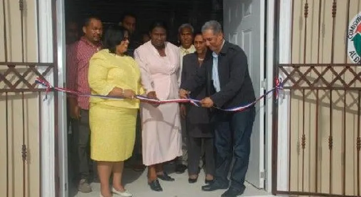 Comisión Barrial entrega iglesia Pentecostal en Santo Domingo Este