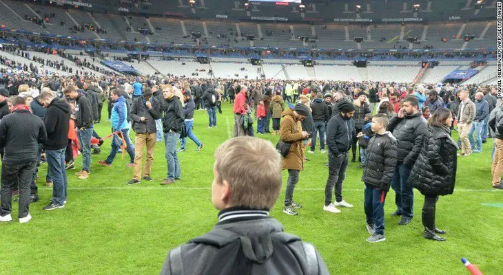 Amenaza terrorista podría forzar a jugar partidos de la Euro a puerta cerrada
