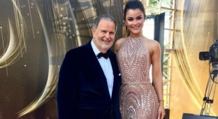 Estrellas latinas destilan glamour sobre alfombra rosa de Premios Lo Nuestro
