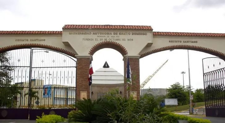 Niña de 3 años está grave tras tomar desgrasante