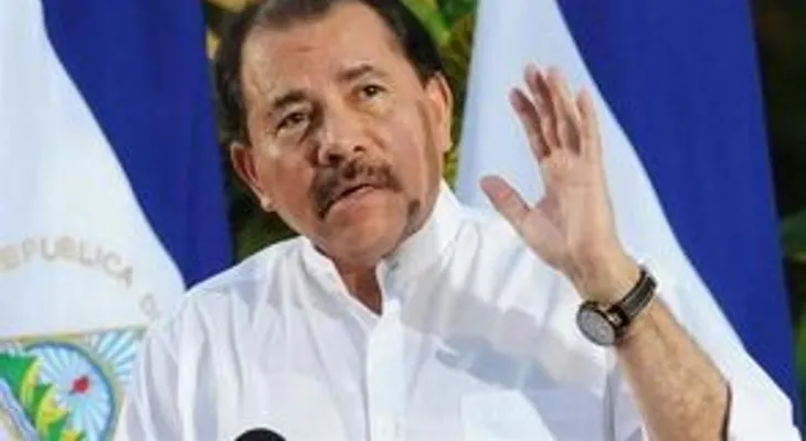 Daniel Ortega, con esposa como vicepresidenta y sin observación, acaricia reelección