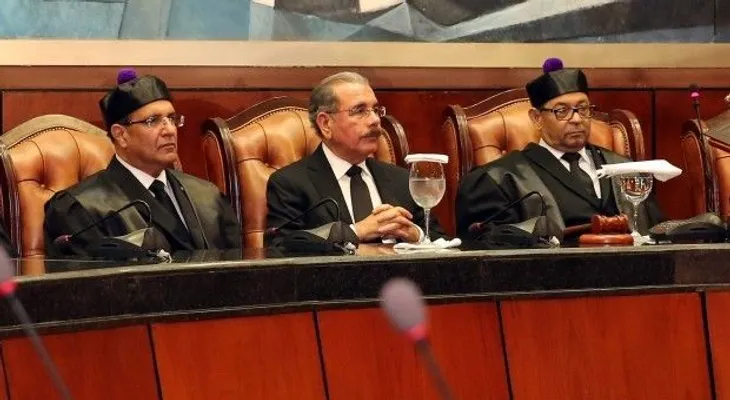 Medina participa en audiencia por Día del Poder Judicial