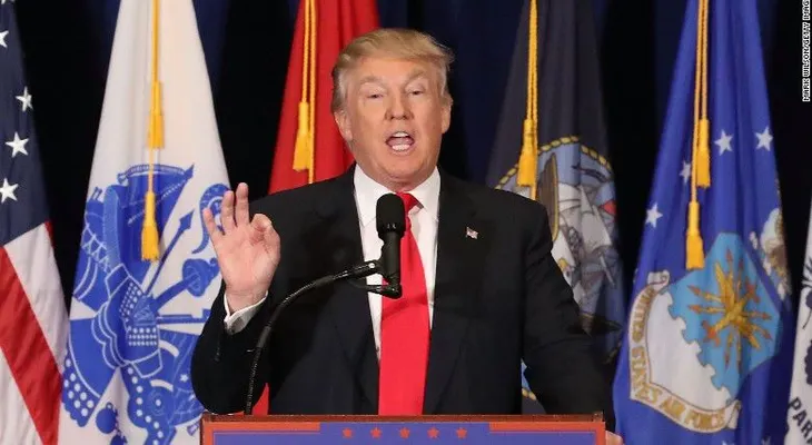 Tras una larga espera, Trump comienza a armar su plan de campaña